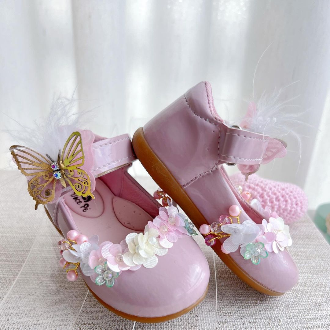 Pink customised shoe